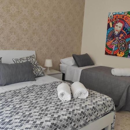 Casa Angela Apartment Salerno Bagian luar foto