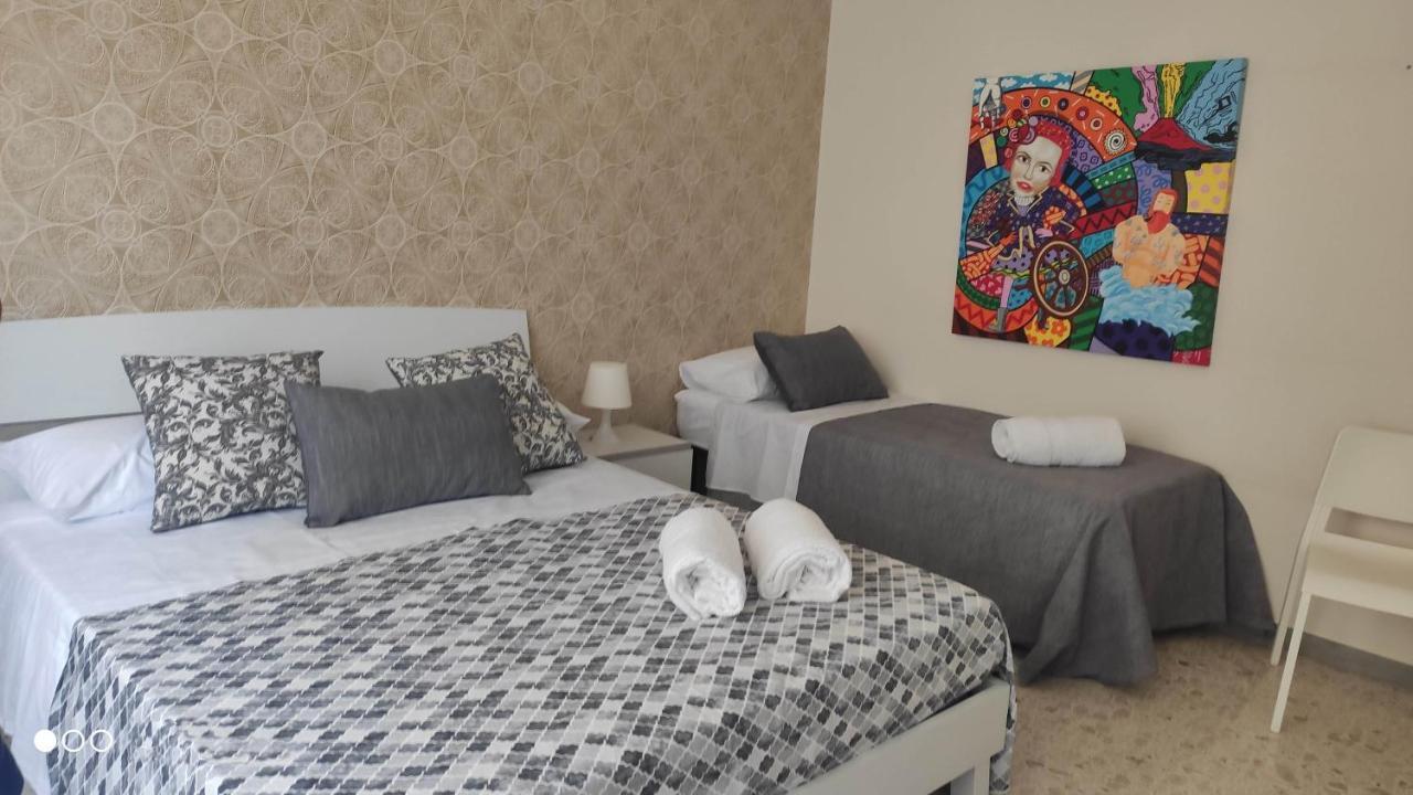 Casa Angela Apartment Salerno Bagian luar foto