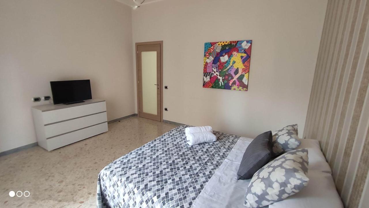 Casa Angela Apartment Salerno Bagian luar foto