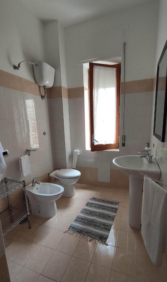 Casa Angela Apartment Salerno Bagian luar foto