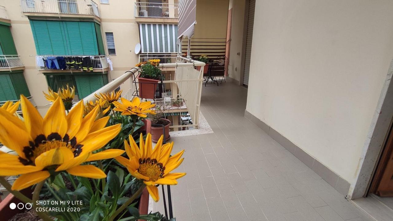Casa Angela Apartment Salerno Bagian luar foto